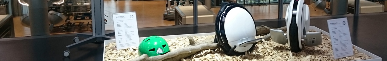 Einradpioniere eWheels in der Gläsernen Manufaktur von Volkswagen